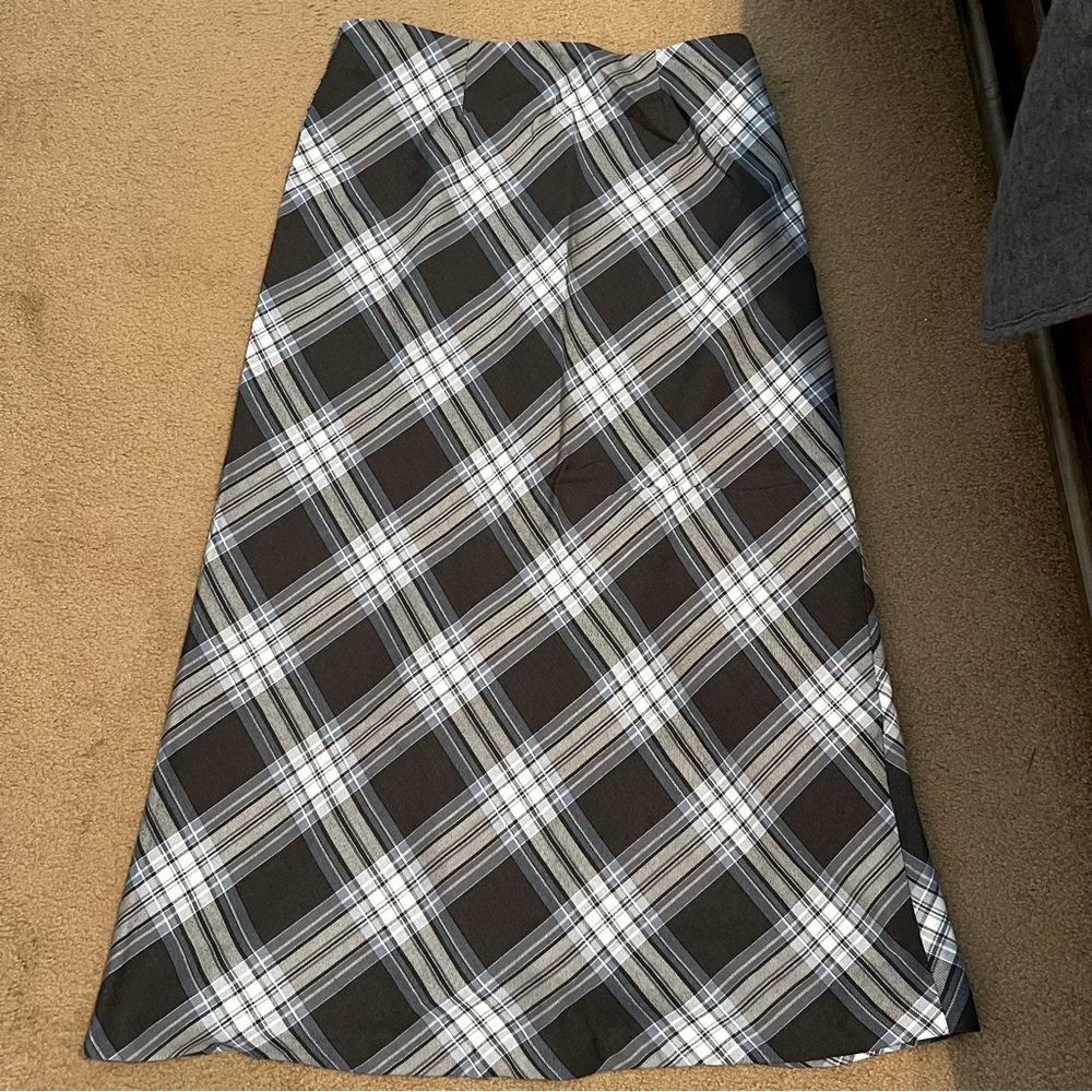 A-line plaid maxi skirt with kickpleat